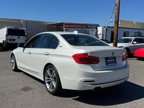 2017 BMW 330e iPerformance