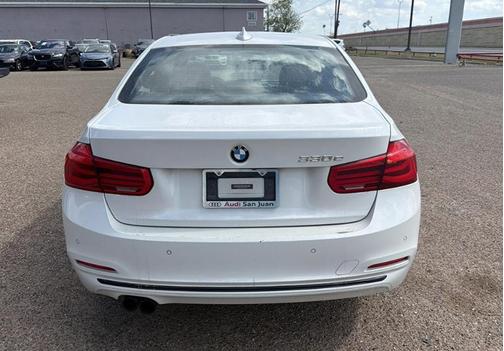 2017 BMW 330e iPerformance