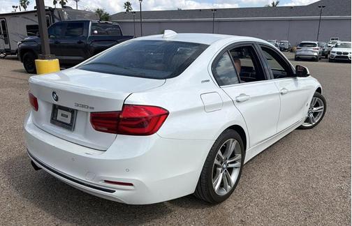 2017 BMW 330e iPerformance