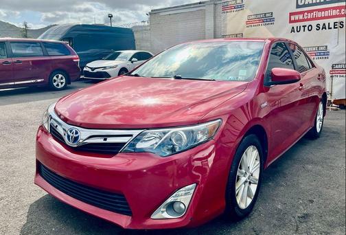 2012 Toyota Camry Hybrid XLE