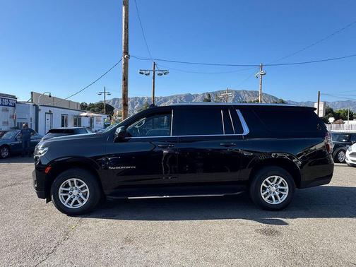 Black 2022 Chevrolet Suburban LS