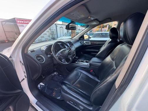 2014 Nissan Pathfinder SL