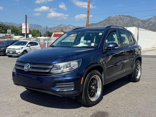 Night Blue Metallic 2016 Volkswagen Tiguan S