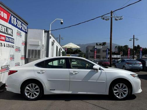 2013 Lexus ES 300h Base
