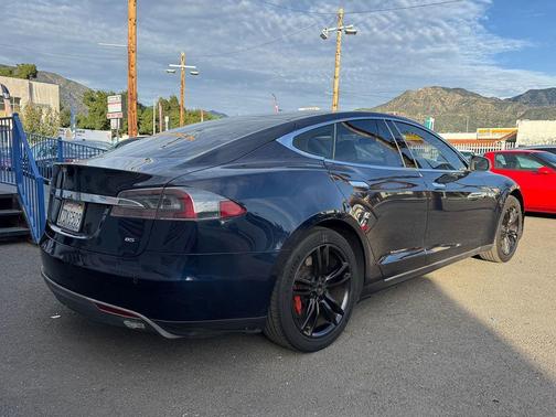 2013 Tesla Model S 