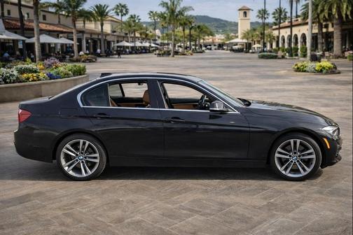 2018 BMW 330 xDrive