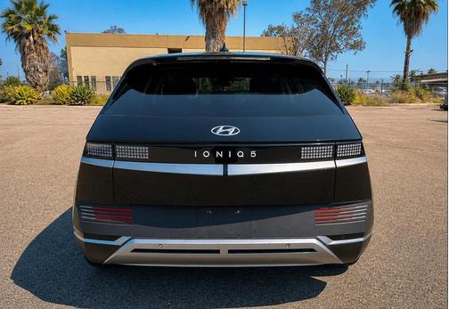 Phantom Black 2022 Hyundai IONIQ 5 SE