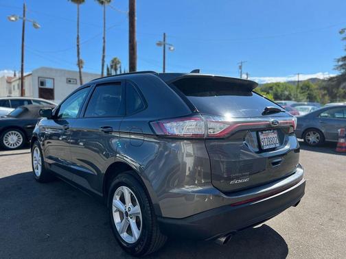 2018 Ford Edge SE