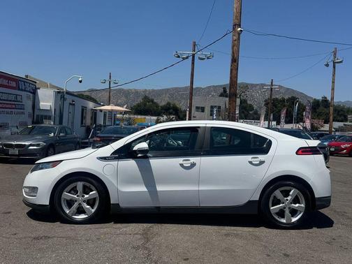 Summit White 2014 Chevrolet Volt Base