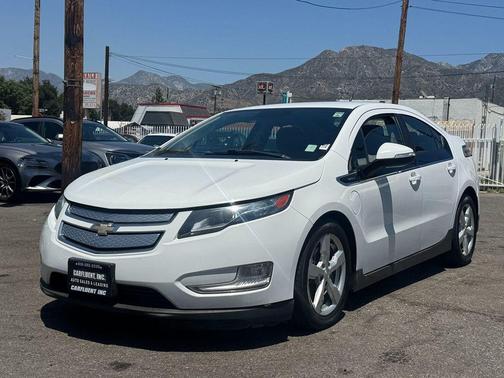 Summit White 2014 Chevrolet Volt Base