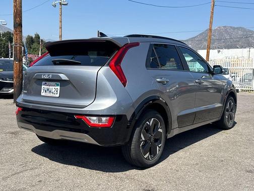 Steel Gray 2024 Kia Niro EV Wind