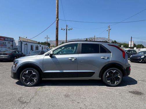 Steel Gray 2024 Kia Niro EV Wind