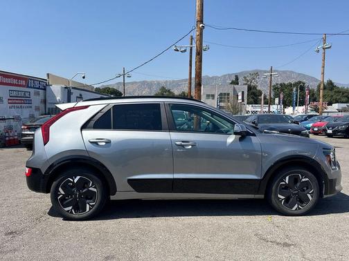 Steel Gray 2024 Kia Niro EV Wind