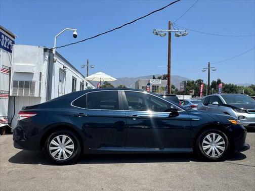 2018 Toyota Camry Hybrid SE