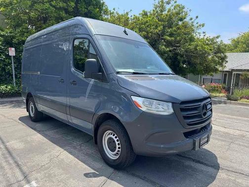 2019 Mercedes-Benz Sprinter 2500 Standard Roof