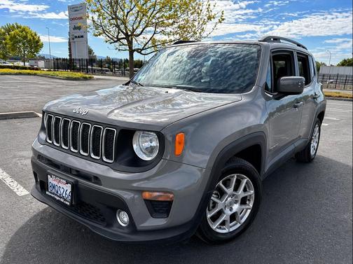 Sting-Gray Clearcoat 2019 Jeep Renegade Latitude