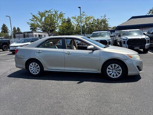2013 Toyota Camry Hybrid LE