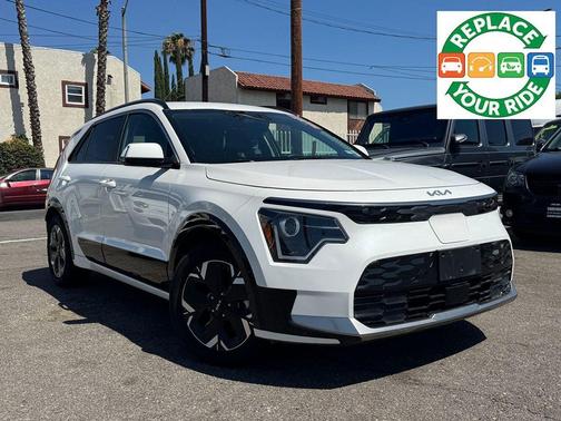 Snow White Pearl 2024 Kia Niro EV Wind