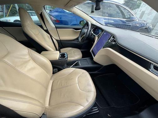 2013 Tesla Model S Base