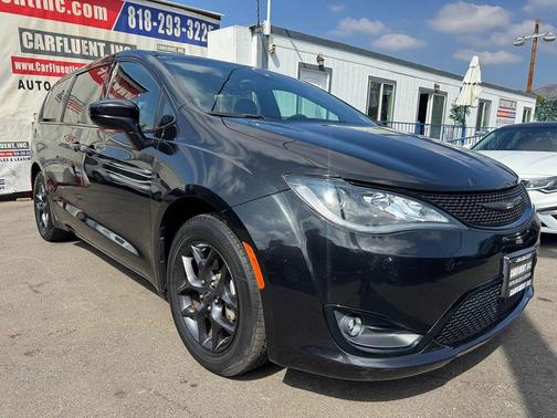 2018 Chrysler Pacifica Touring Plus