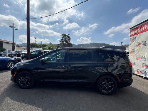 2018 Chrysler Pacifica Touring Plus