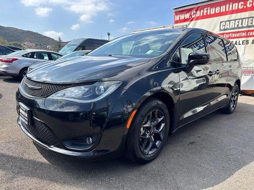 2018 Chrysler Pacifica Touring Plus