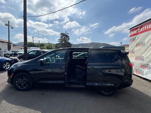 2018 Chrysler Pacifica Touring Plus