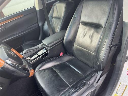 2014 Lexus ES 300h Base