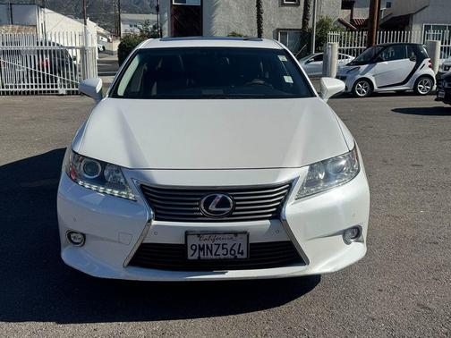 2014 Lexus ES 300h Base