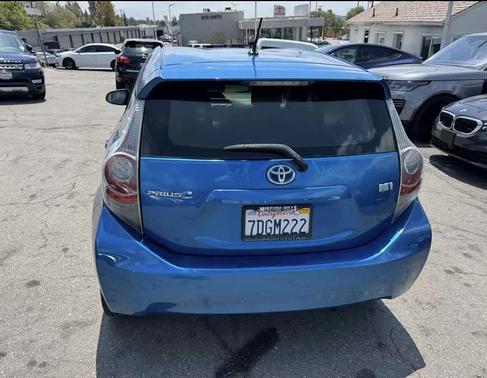2013 Toyota Prius c Two