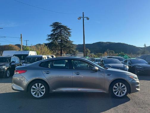 2018 Kia Optima LX