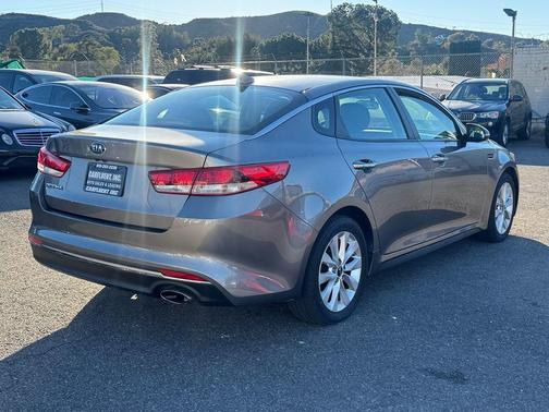 2018 Kia Optima LX