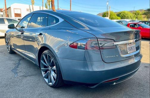 2014 Tesla Model S 85