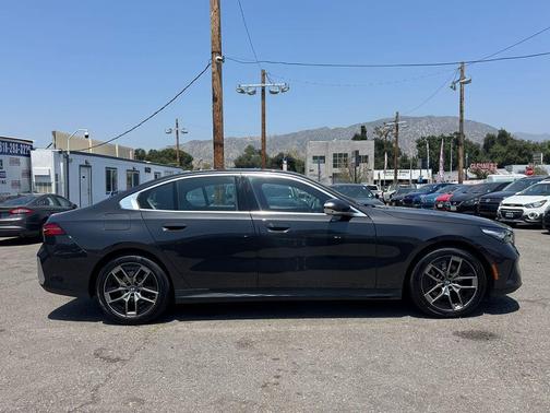 2026 BMW 530 530i