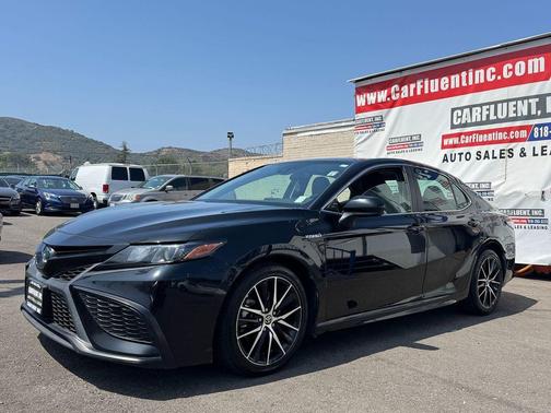 2021 Toyota Camry SE