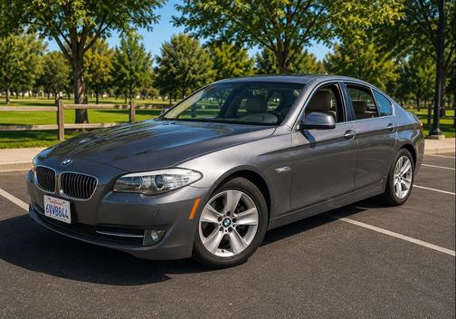 2012 BMW 528 528i