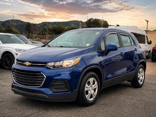 Blue Topaz Metallic 2017 Chevrolet Trax LS