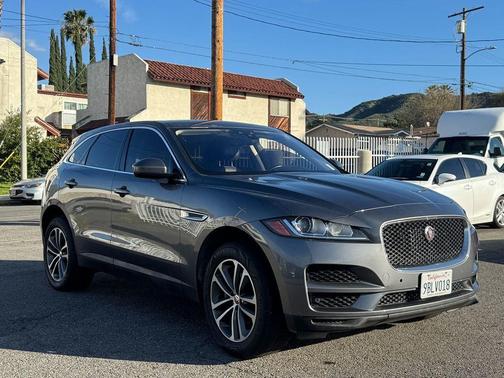 2019 Jaguar F-PACE 25t Premium