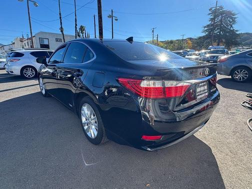 2015 Lexus ES 300h Base