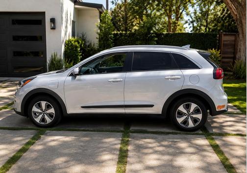 Silky Silver 2019 Kia Niro EX Premium