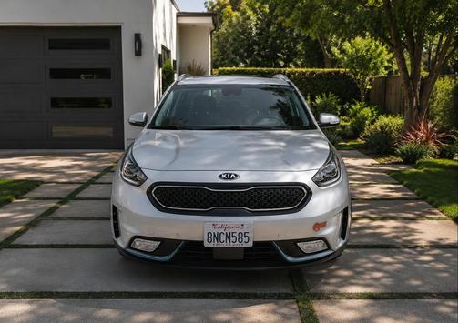 Silky Silver 2019 Kia Niro EX Premium