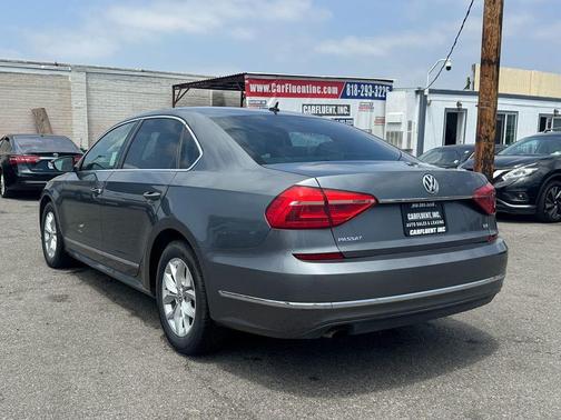 2016 Volkswagen Passat 1.8T S