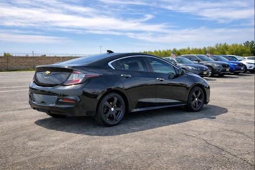 2017 Chevrolet Volt LT