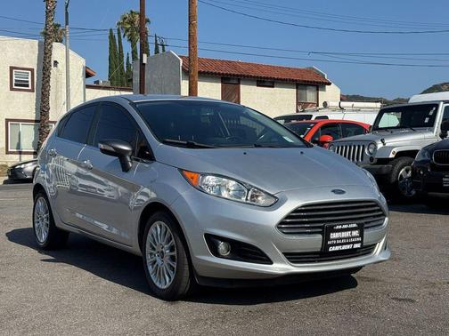 Ingot Silver Metallic 2014 Ford Fiesta Titanium