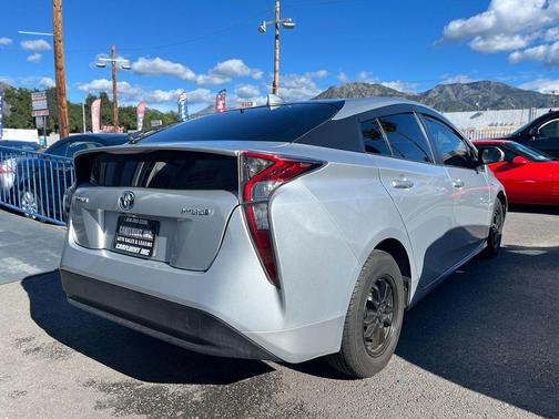 2016 Toyota Prius Two