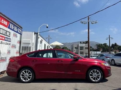 2019 Ford Fusion Hybrid SE