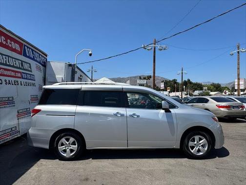 2017 Nissan Quest SV