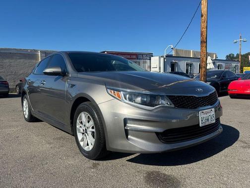 2017 Kia Optima LX