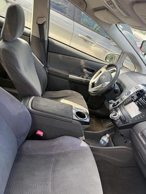 2013 Toyota Prius v Two