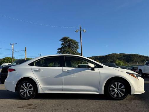 2022 Toyota Corolla Hybrid LE